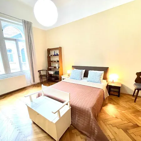Comfy Residency